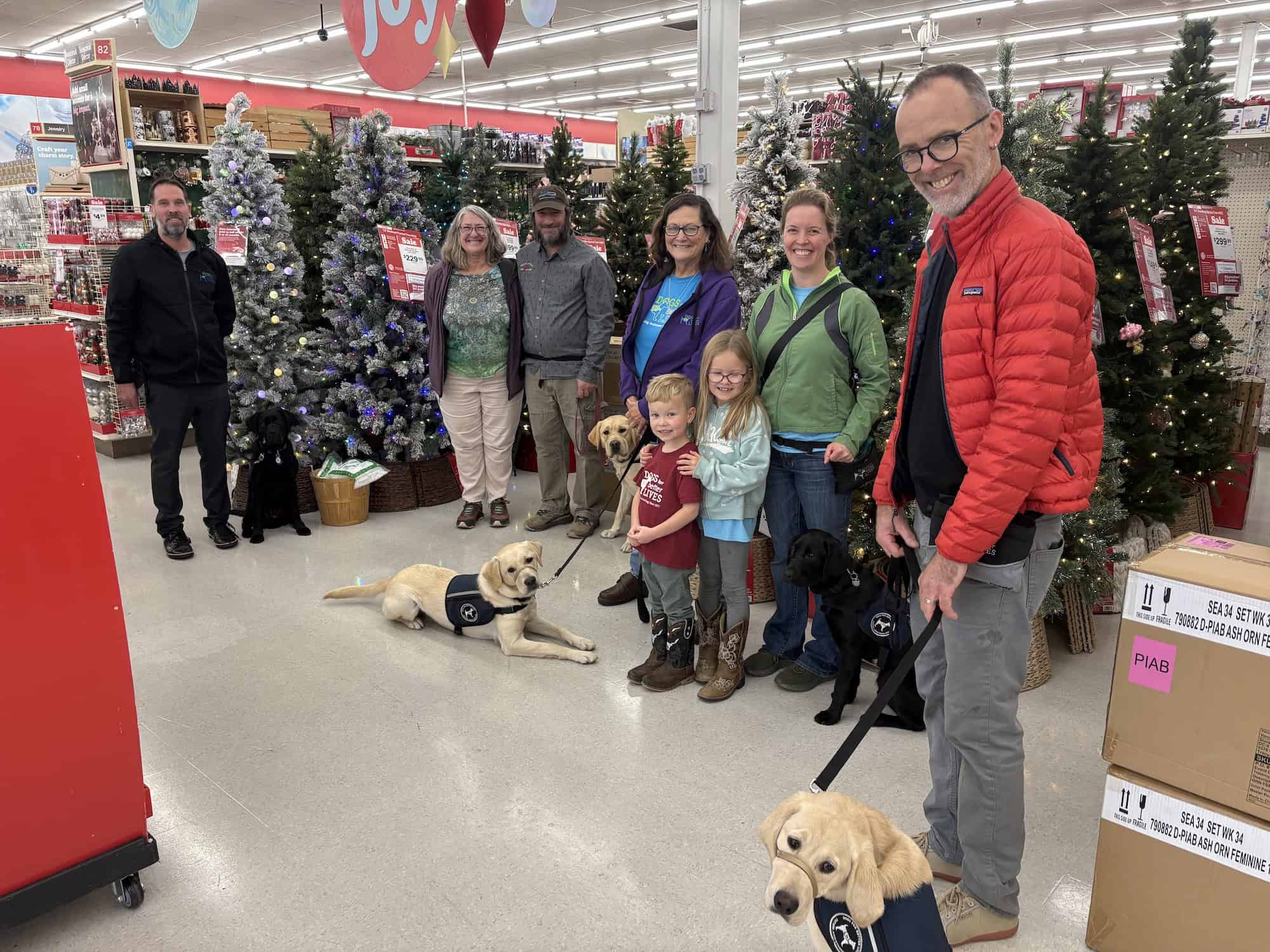 How the Rogue Valley Is Building a Strong Puppy Raiser Network